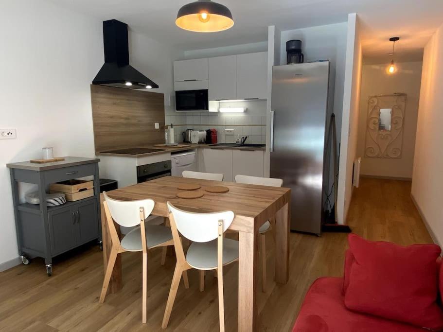 T3 Centre Ville Avec Parking, Balcon Et Wifi. 5P. Cauterets Eksteriør bilde