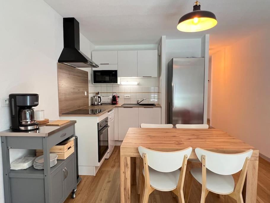 T3 Centre Ville Avec Parking, Balcon Et Wifi. 5P. Cauterets Eksteriør bilde