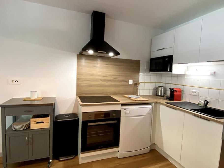 T3 Centre Ville Avec Parking, Balcon Et Wifi. 5P. Cauterets Eksteriør bilde