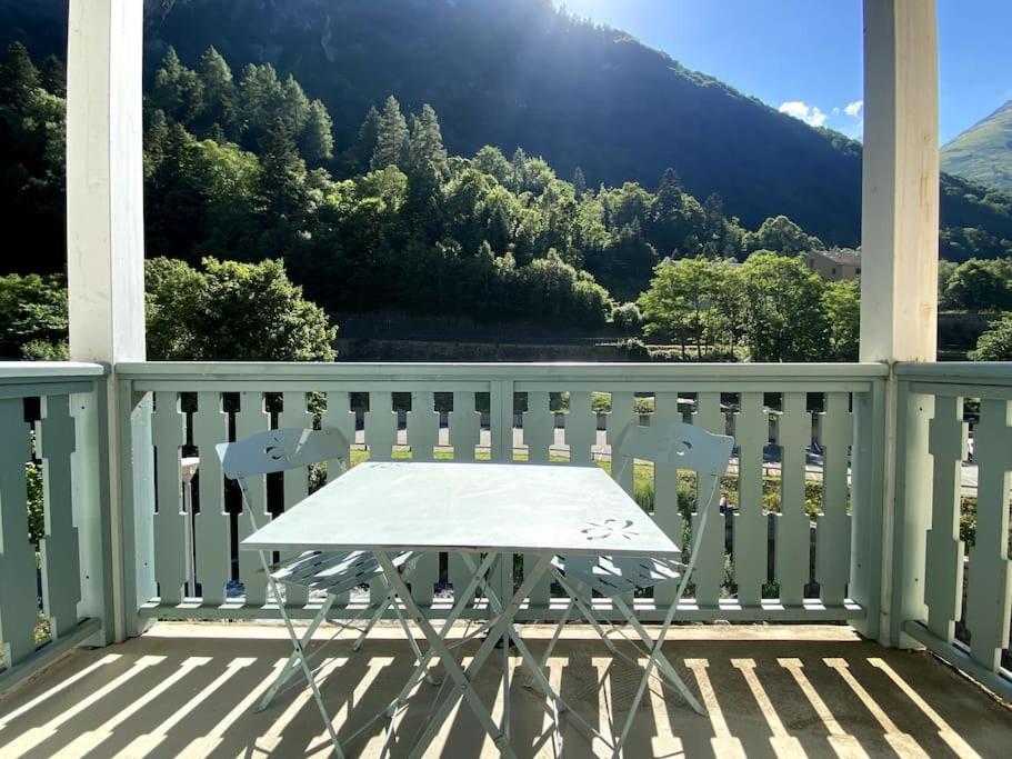 T3 Centre Ville Avec Parking, Balcon Et Wifi. 5P. Cauterets Eksteriør bilde
