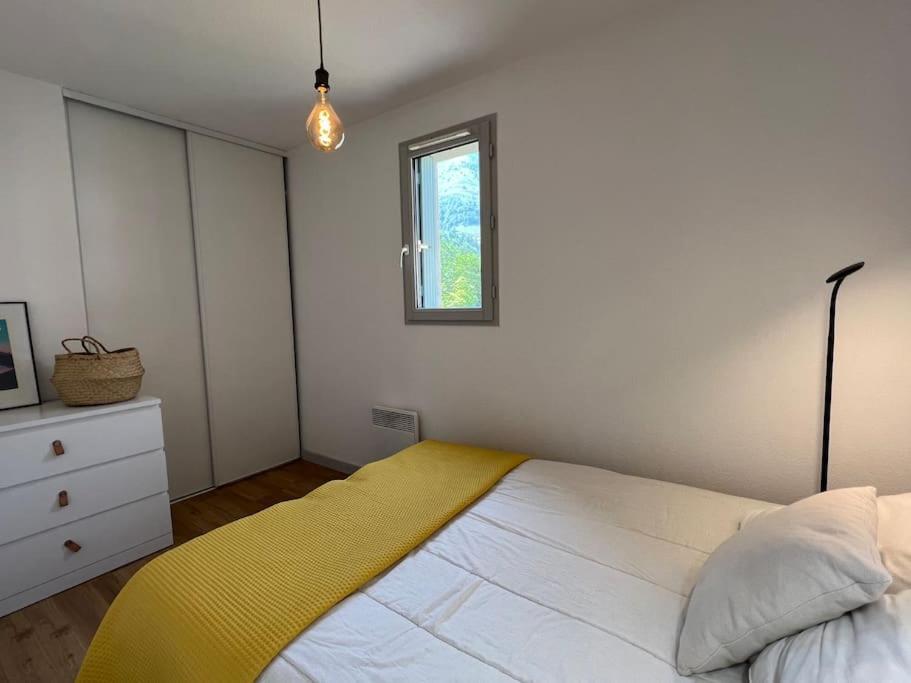T3 Centre Ville Avec Parking, Balcon Et Wifi. 5P. Cauterets Eksteriør bilde